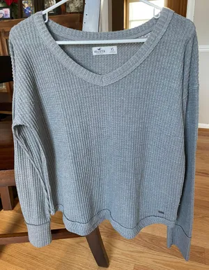 Hollister Oversized Sweater! thumbnail 1