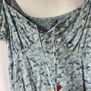 Sky‎ and Sparrow rayon blue and white floral dress drawstring cottagecore ruched thumbnail 4