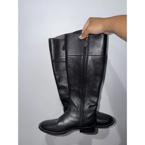 Tory Burch Black Riding Boots Pebbled Leather Sz 7 Gold‎ Detail thumbnail 6