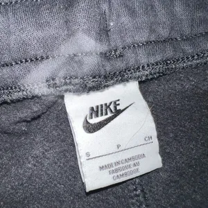 Nike Jogger Cargo Sweatpants in Black Size Small thumbnail 5