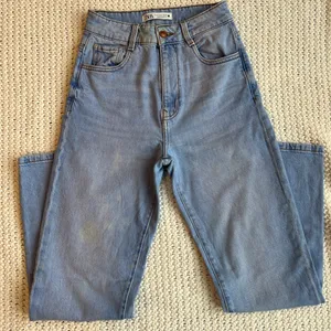 Zara High waisted blue ankle jeans thumbnail 1