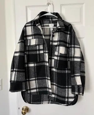 H&M Black and white coat thumbnail 1