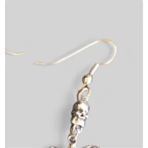 Silver Halloween Skeleton Dangle Earrings Gothic Vintage Style thumbnail 6