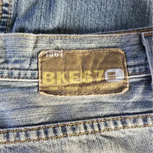 Buckle 67 San Antonio Distressed Jeans Women’s 31‎ thumbnail 3