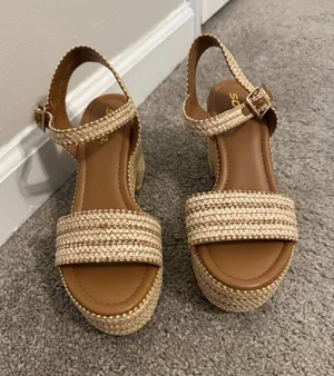 Soda Castle open toe ankle strap wedge size 7 thumbnail 1