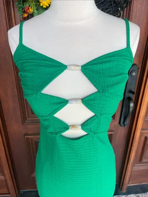 Green Cutout Maxi Dress with Spaghetti Straps thumbnail 2