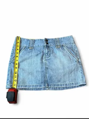 Express Light Wash Denim Mini Skirt Size 4 Y2K Low Rise Cotton Jean Skirt thumbnail 6