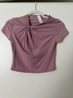 Lululemon Top thumbnail 2