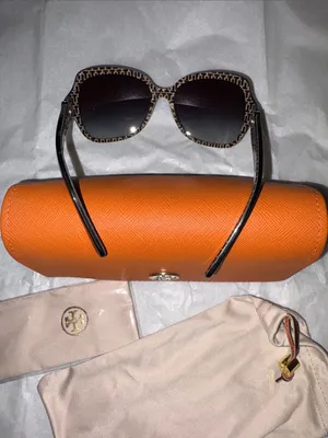 Tory Burch Black Gradient Cat-Eye Sunglasses with Orange Case thumbnail 3