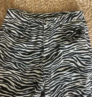 Zebra Print Bailey Rose Jeans thumbnail 1