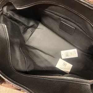 NWT Coach CM074 Black Pebbled Leather “Meadow” Shoulder Bag thumbnail 6