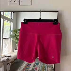 ALO Yoga High-Waist 3” Shorts in hot pink Large thumbnail 2
