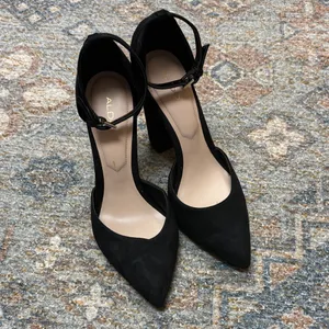 Aldo Black Suede Women's Heels thumbnail 2