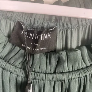 NWT MinkPink x Revolve Anya off shoulder Midi Dress in Dark teal size x-small thumbnail 4