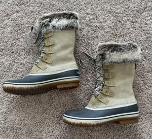 Eddie Bauer Fur Winter Boots thumbnail 1