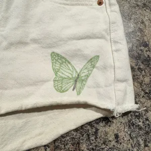 Levis Denim Shorts 501 Butterfly Y2K Cottage Button Fly 90s Grunge Fairy Boho 24 thumbnail 3