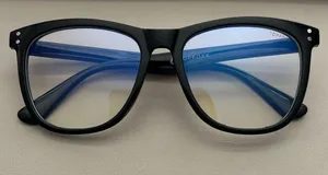 Blue Light Glass Top Fox thumbnail 1