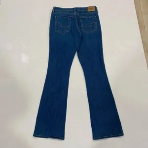 Levi Strauss Signature Mid Rise Bootcut Jeans Women 8 Long W28 L34 Blue Denim thumbnail 2
