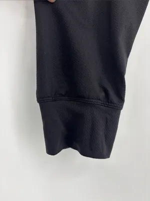 Lululemon Muscle Love Long Sleeve Women's Size Medium in Black thumbnail 4