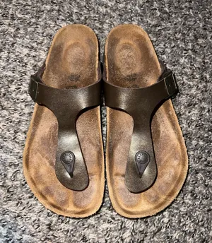 Birkenstock Sandals Gizeh metallic brown thumbnail 1