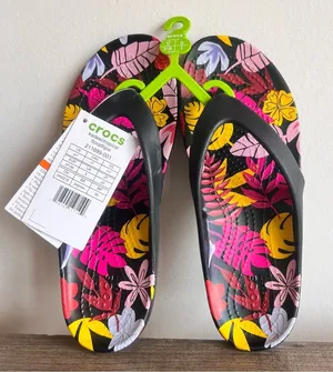 CROCS NEW Women's Kadee II Tropical Floral Sandal Size 7 #B1895 thumbnail 1