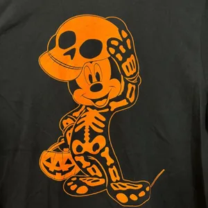 Disney Spooky Mickey Mouse Disney Tshirt size XL thumbnail 2