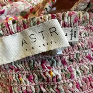 Astr The Label Puff Sleeve Front Slit Midi Dress In Pink‎ Multi Ditsy Size Large thumbnail 13