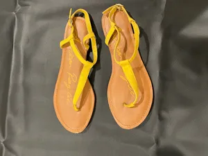 American Ragge yellow sandals size 8/5 thumbnail 2