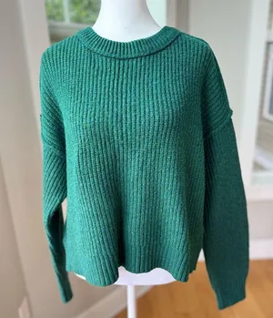 American Eagle Heather Green Cropped Crewneck Ribbed Sweater Size Medium thumbnail 1