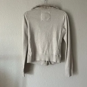 Y2k Abercrombie & Fitch Button Up Chunky Knit Collar Sweatshirt Cardigan Beige thumbnail 2