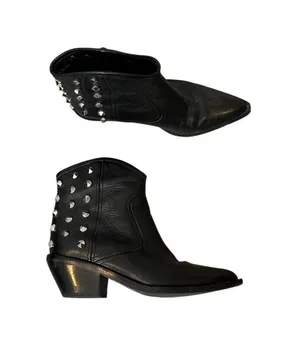 Marc Fisher LTD Black Leather‎ Studded Western Ankle Boots Pointed Toe 8M thumbnail 1