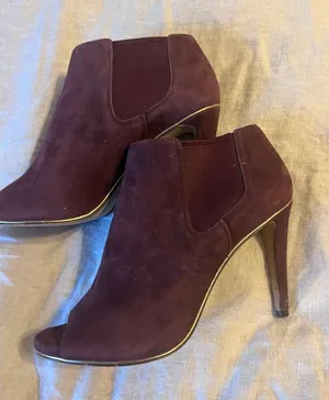Coach Booties Size 7 B Burgundy Suede Heels Open Toes Adrianna thumbnail 1