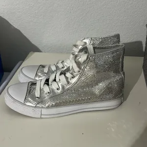 Gotta Flurt Women’s Silver Sequin Disco 2 Hi Top Sneakers Size 9 thumbnail 5