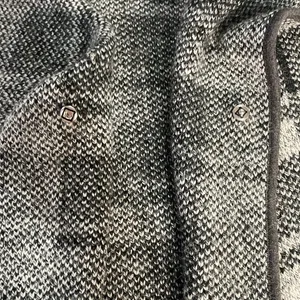 Long cape vest single snap closure dual pocket plaid vent back soft knit sweater thumbnail 8