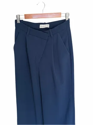 Abercrombie - Sloane Tailored Wide Leg Pants Navy Size 28/6 Long thumbnail 3