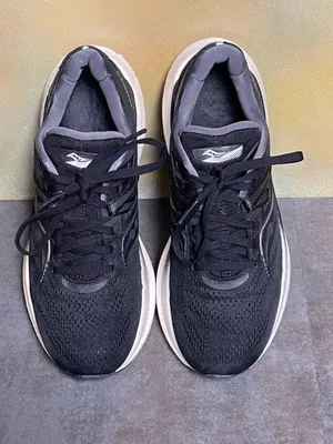 Saucony Triumph 20 Women's Black/White Running Shoes Size 8 thumbnail 10