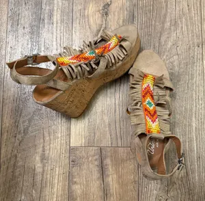 Unbridled by Ariat Beaded Tan Wedge Sandals 8 thumbnail 3