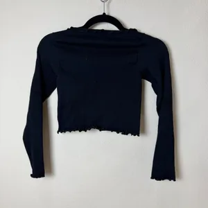 Urban Outfitters BDG Lettuce Edged Ribbed Crop Top Long Sleeve Size Small thumbnail 7
