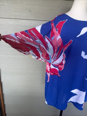 Gibson Latimer Vibrant Floral Flutter Sleeve Blouse thumbnail 4
