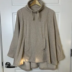 Ugg Australia Poncho Cape Sweater Fleece Heathered Beige Size XS / Small thumbnail 1