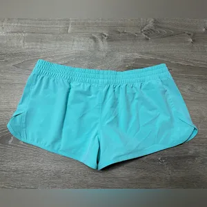 •UNDER ARMOUR• SHORTS thumbnail 6