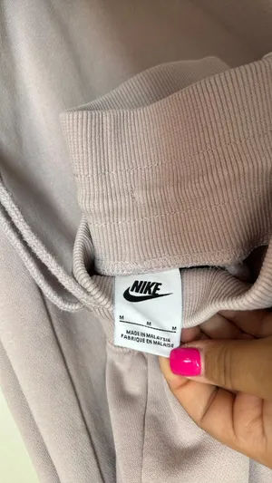 Nike Sweatpants thumbnail 3