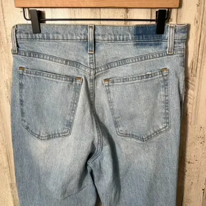 Abercrombie & Fitch 90's Straight Ultra High Rise Jeans Womens 30/10R Distressed thumbnail 4