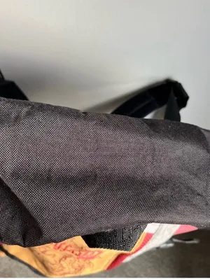 Harry Potter Hogwarts Gryffindor Backpack Fair Condition thumbnail 9