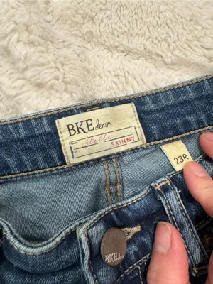 BKE Stella Skinny 23x 31 1/2 thumbnail 5