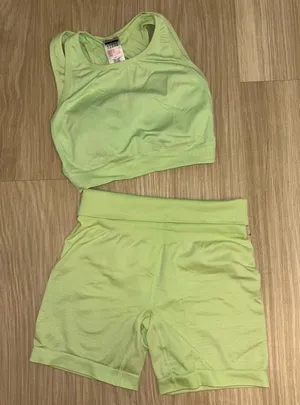 Gymshark Shorts Seamless with sport bra set thumbnail 1