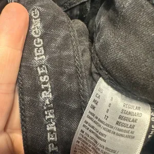 American Eagle Super Hi-rise raw hem stretchy jeggings thumbnail 3