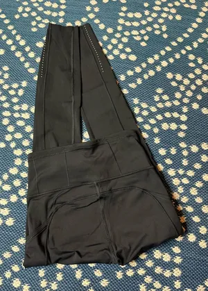 Lululemon leggings size 2 thumbnail 1