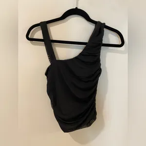 NWT Lulu’s-Beautiful Vision Black Mesh Asymmetrical Top-Size Medium thumbnail 5