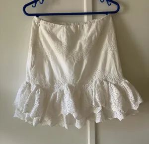 White Eyelet H&M Mini Skirt thumbnail 1
